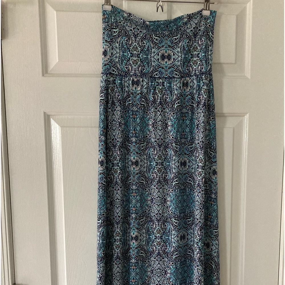 Dress - Picture 3 of 4